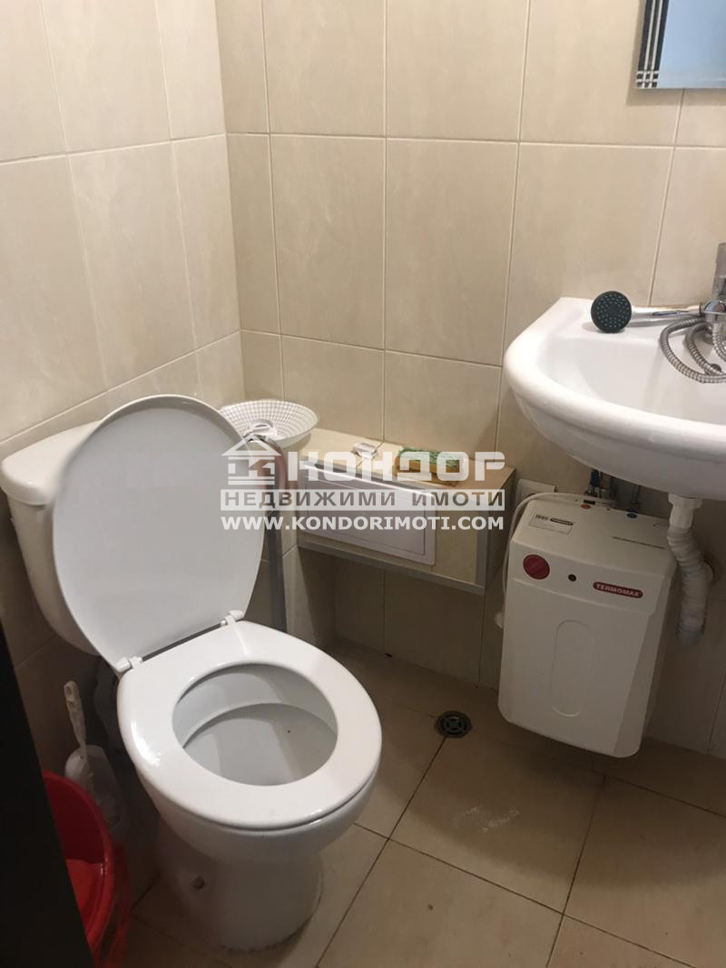 Продава МАГАЗИН, гр. Пловдив, Кючук Париж, снимка 3 - Магазини - 54216701