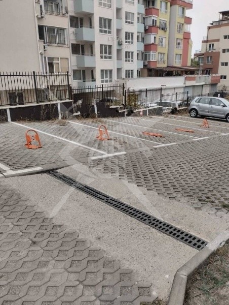 Продава ГАРАЖ, ПАРКОМЯСТО, град Бургас, Меден рудник - зона Б • 53000 € / 103658.99 лв. • 53501027 1