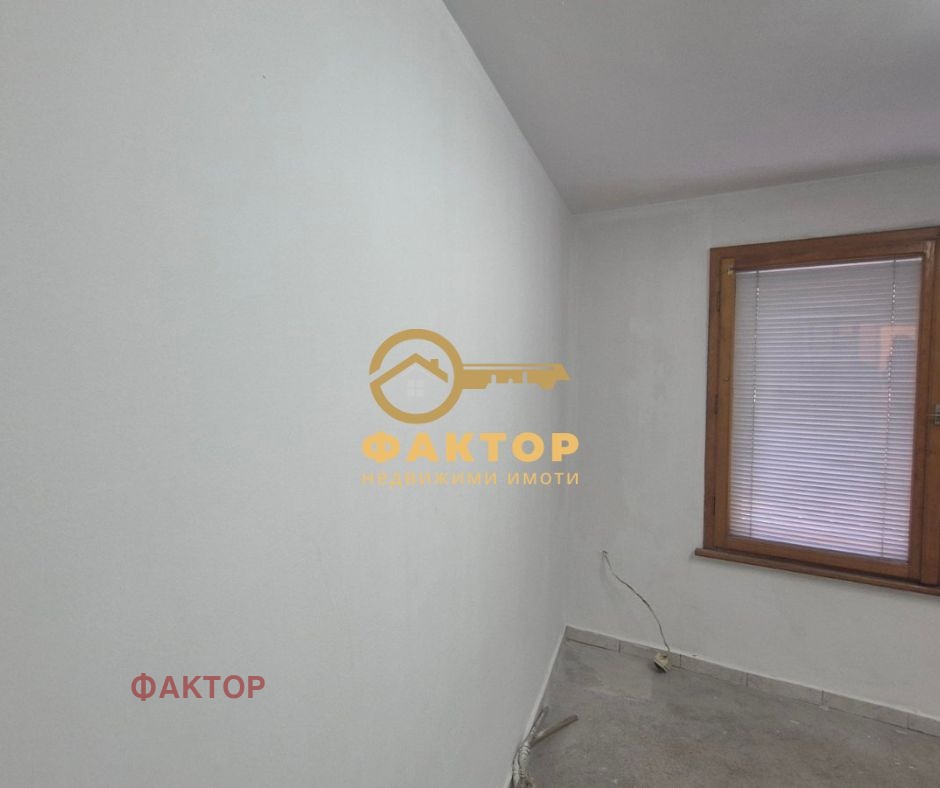 Продава ОФИС, гр. Пловдив, Кършияка, снимка 2 - Офиси - 53648151