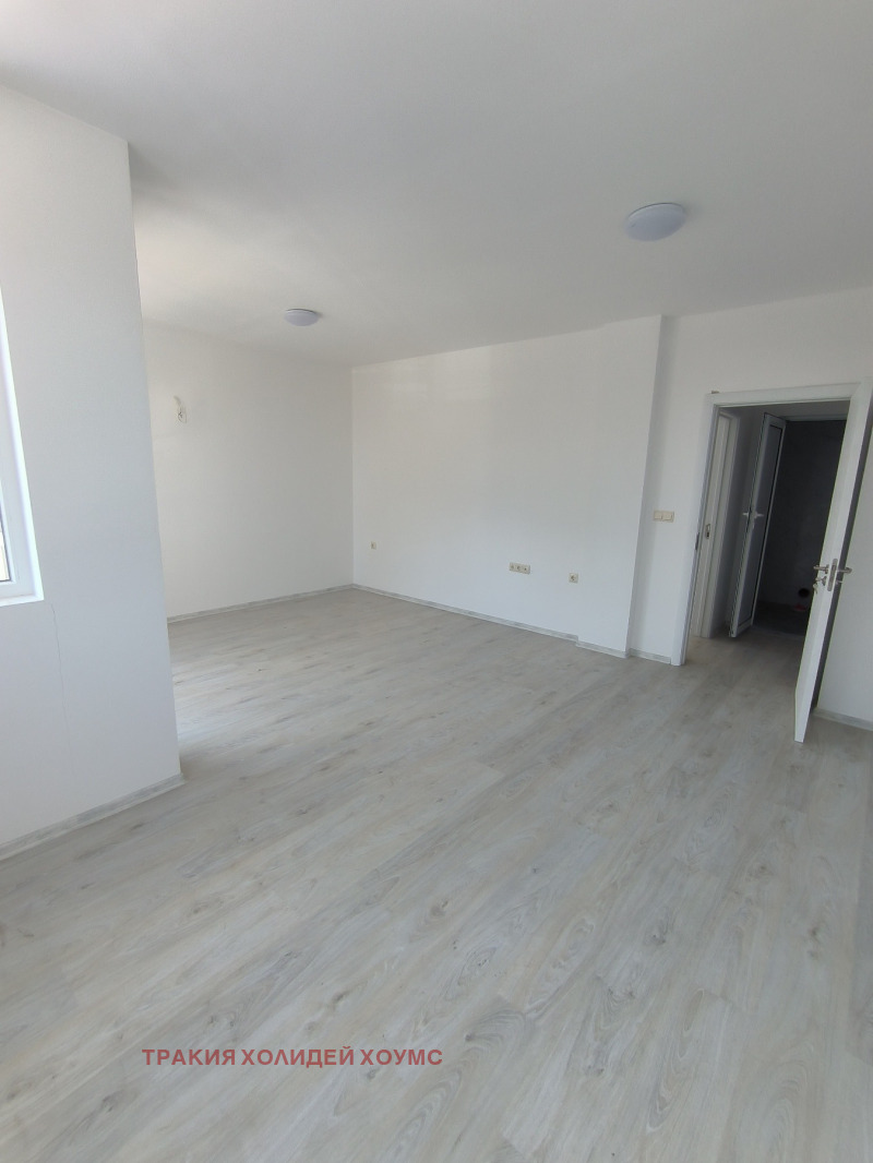 Продава 3-СТАЕН в област Бургас, с. Равда - 78 кв.м / 109 000 € » 213 185.47 лв., ТРАКИЯ ХОЛИДЕЙ ХОУМС