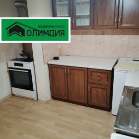 Myytävänä Studio