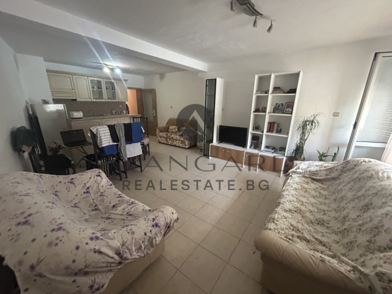 En venta  1 dormitorio Plovdiv , Tsentar , 82 metros cuadrados | 31152339