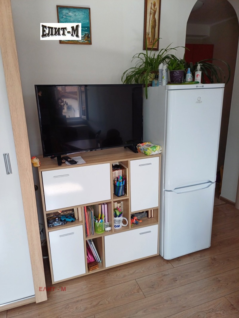 Til salg  1 soveværelse Pleven , Idealen tsentar , 64 kvm | 90434345 - billede [2]