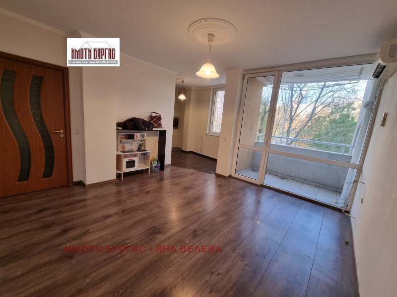 Продава 2-СТАЕН, гр. Бургас, Славейков