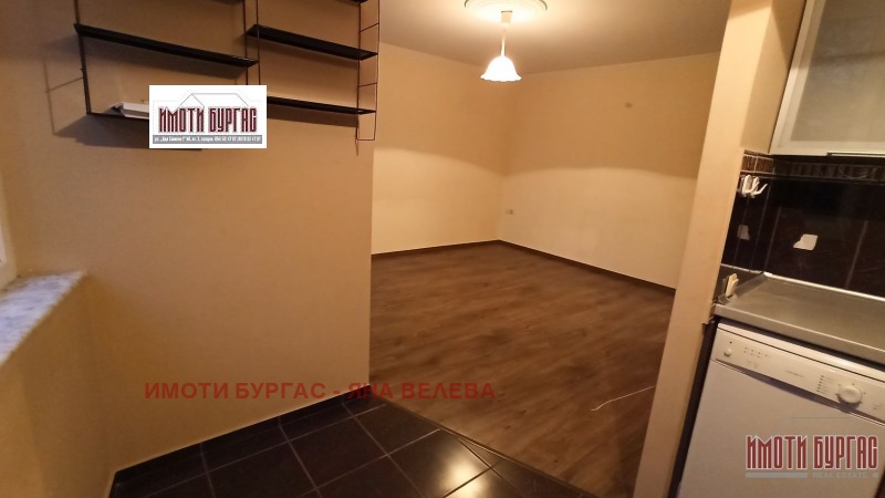 À venda  1 quarto Burgas , Slaveikov , 65 m² | 37774591 - imagem [3]