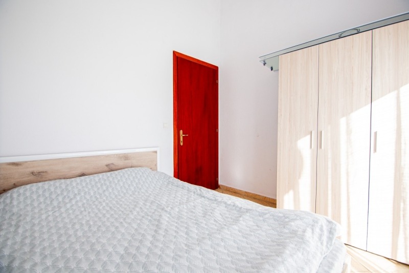 Продава 2-СТАЕН, гр. Варна, Център, снимка 6 - Апартаменти - 54642910