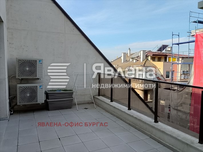 Продава 3-СТАЕН, гр. Бургас, Център, снимка 5 - Апартаменти - 53103916