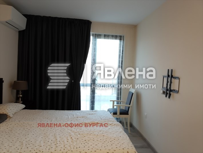 Продава 3-СТАЕН, гр. Бургас, Център, снимка 3 - Апартаменти - 53103916