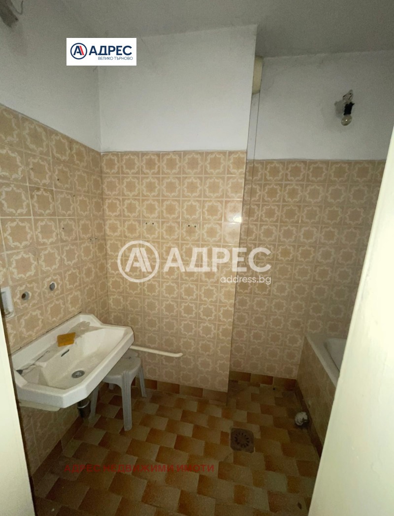 Продава МНОГОСТАЕН, гр. Велико Търново, Бузлуджа, снимка 11 - Апартаменти - 52845097