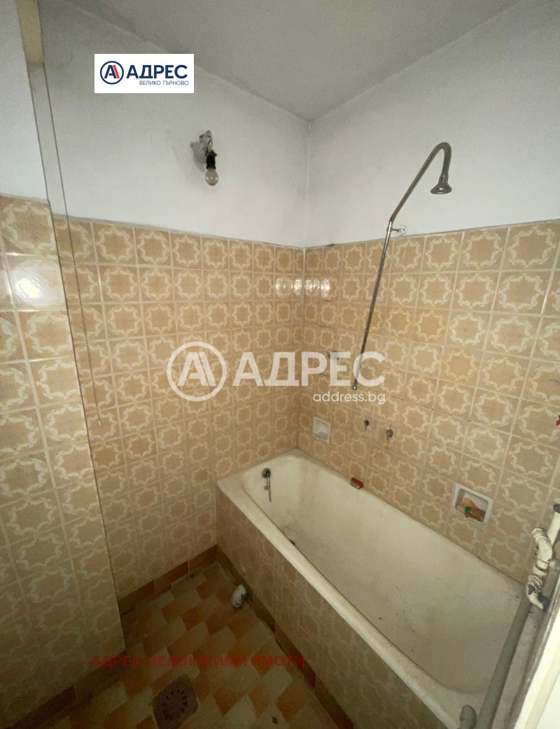 Продава МНОГОСТАЕН, гр. Велико Търново, Бузлуджа, снимка 12 - Апартаменти - 52845097