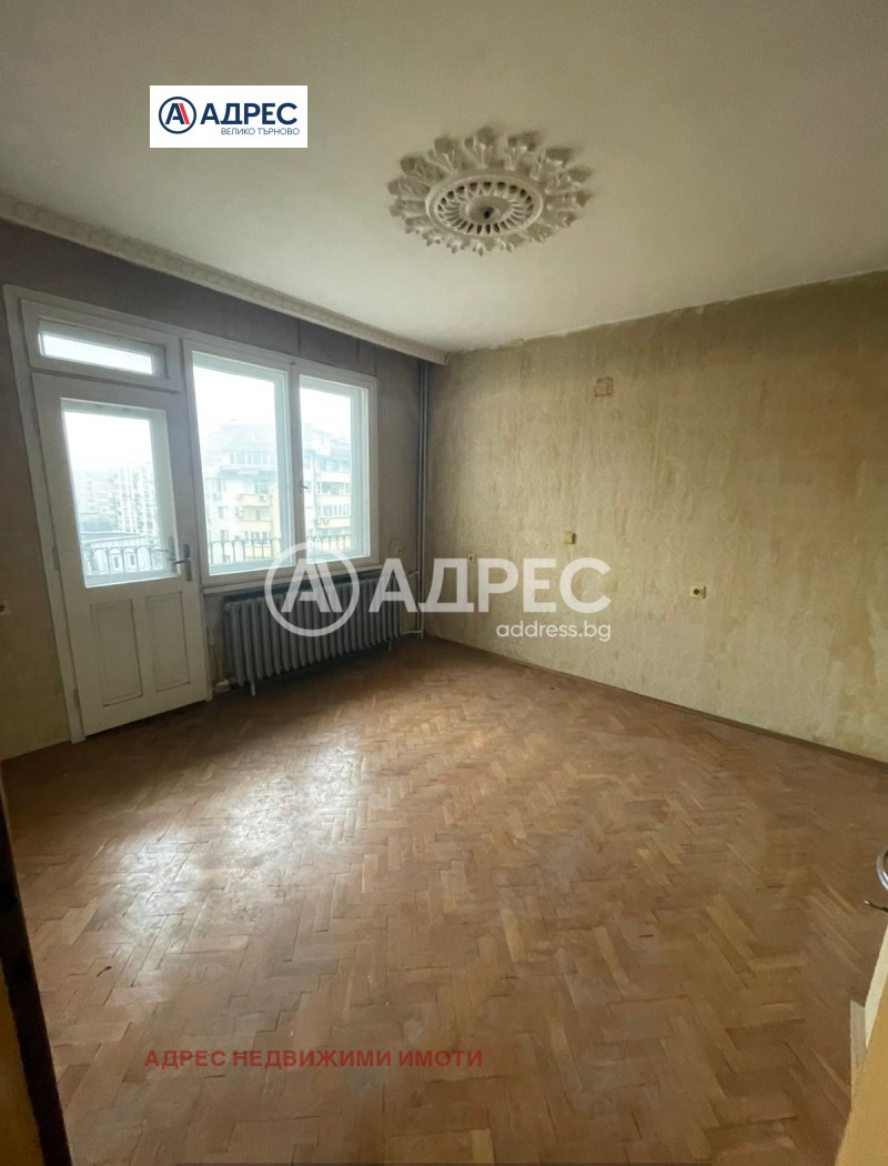 Продава МНОГОСТАЕН, гр. Велико Търново, Бузлуджа, снимка 4 - Апартаменти - 52845097
