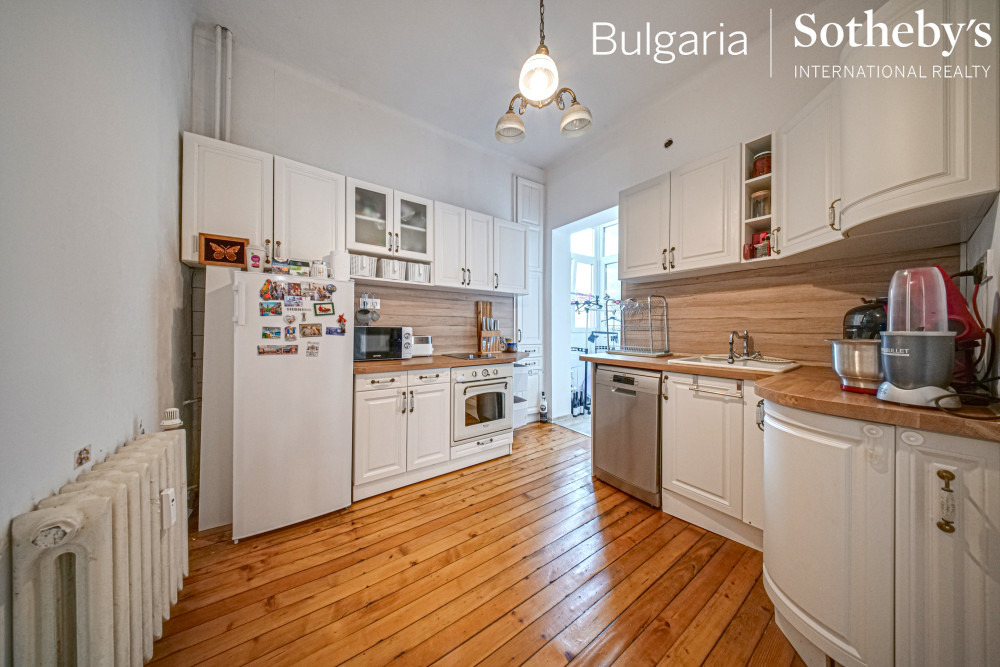 Продава 4-СТАЕН, гр. София, Център, снимка 7 - Апартаменти - 51493190