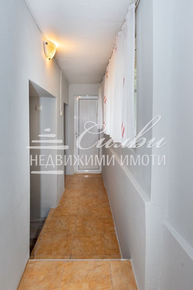 Till salu  Hus Golv Sjumen , Trakija , 51 kvm | 93680920 - bild [8]