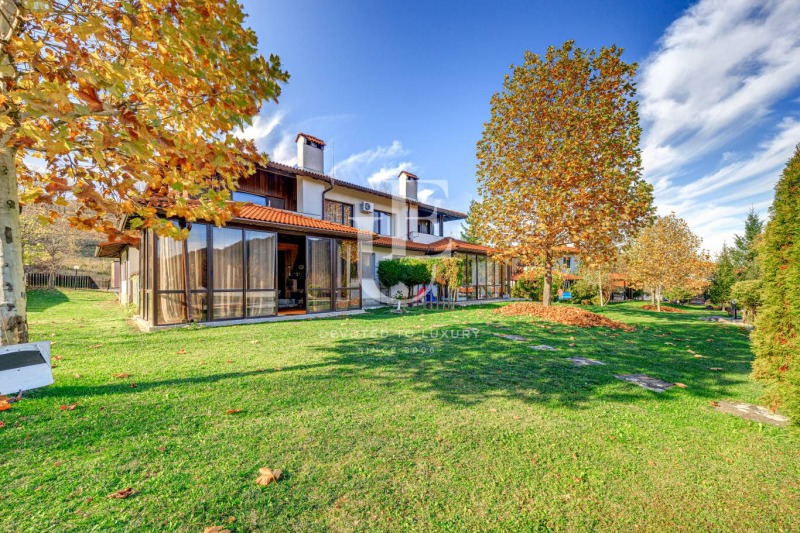 Продава КЪЩА, с. Орешак, област Ловеч