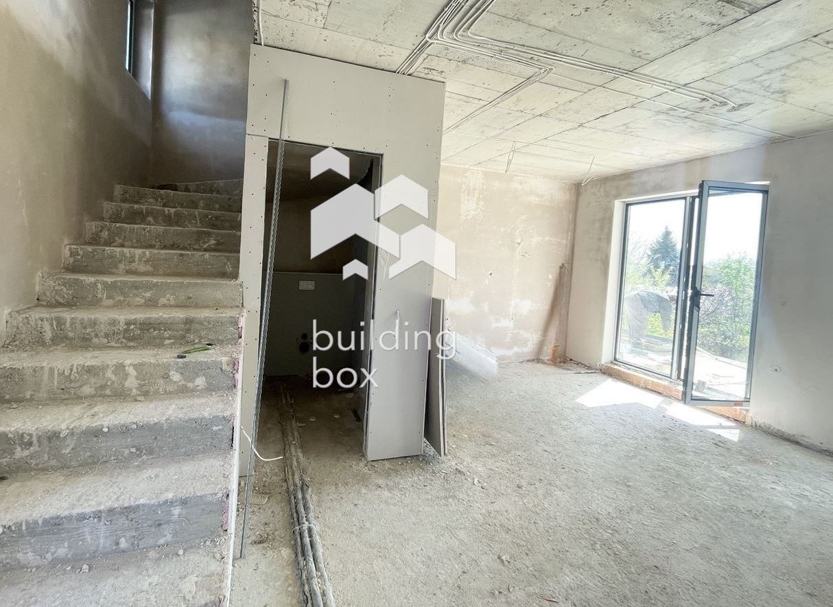 Продава КЪЩА, гр. Варна, м-т Долна Трака, снимка 2 - Къщи - 53799133