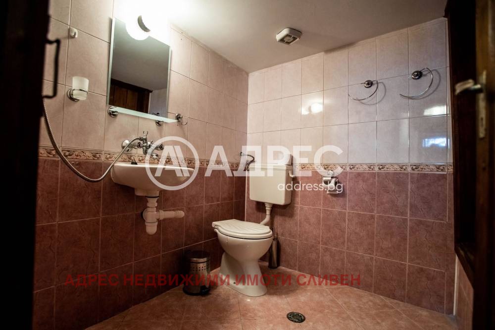Продава КЪЩА, с. Жеравна, област Сливен, снимка 11 - Къщи - 56461039