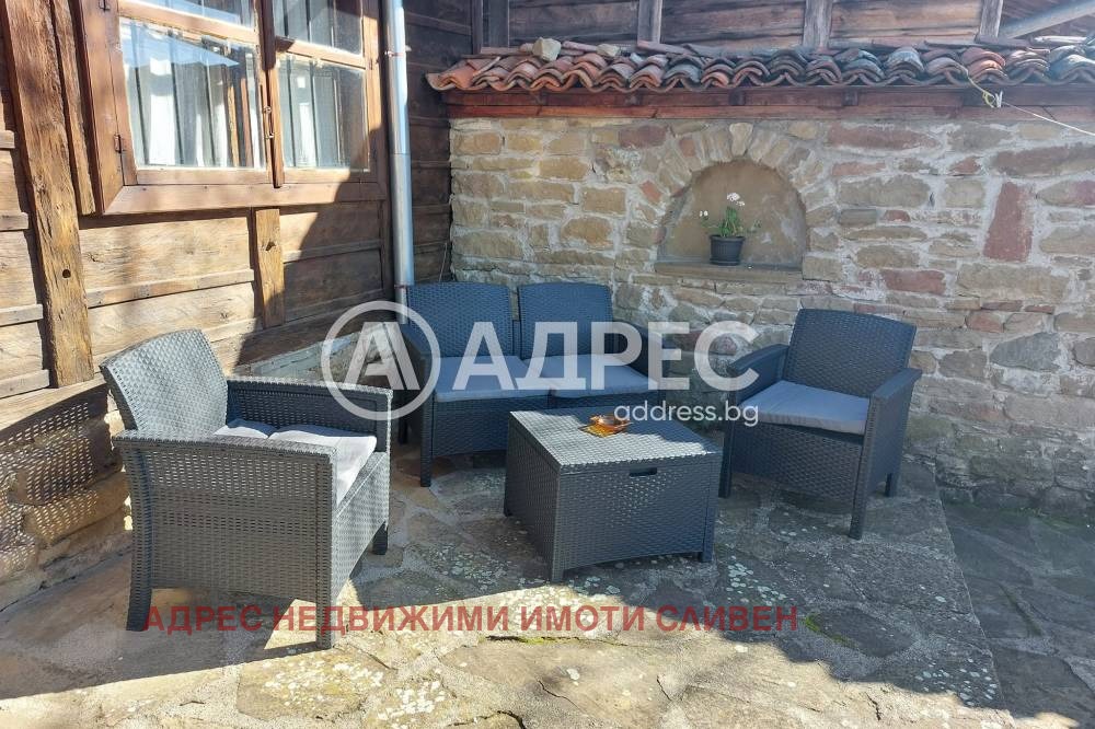 Продава КЪЩА, с. Жеравна, област Сливен, снимка 13 - Къщи - 56461039