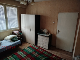 1 dormitorio Iztok, Pernik 3