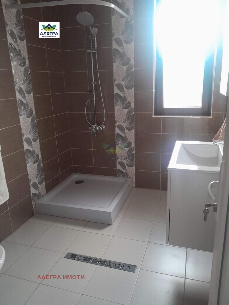 En venta  Casa región Pazardzhik , Radilovo , 240 metros cuadrados | 89170154 - imagen [11]