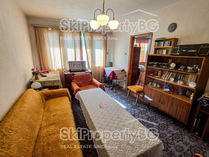 Продава КЪЩА, с. Доспей, област София област, снимка 2 - Къщи - 52132105