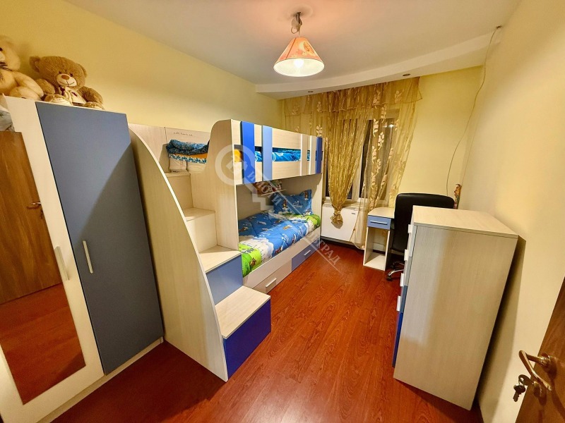 Продава КЪЩА, гр. Тръстеник, област Плевен, снимка 13 - Къщи - 52559858