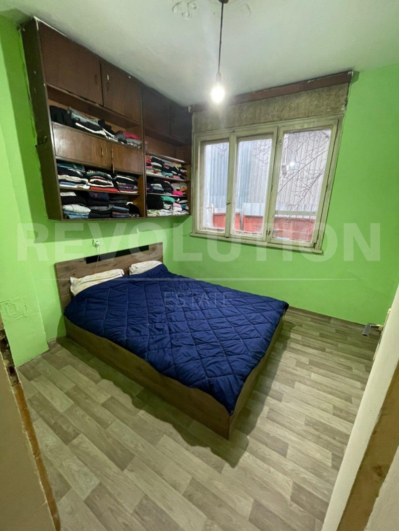 Продава КЪЩА, гр. София, Орландовци, снимка 3 - Къщи - 52692950