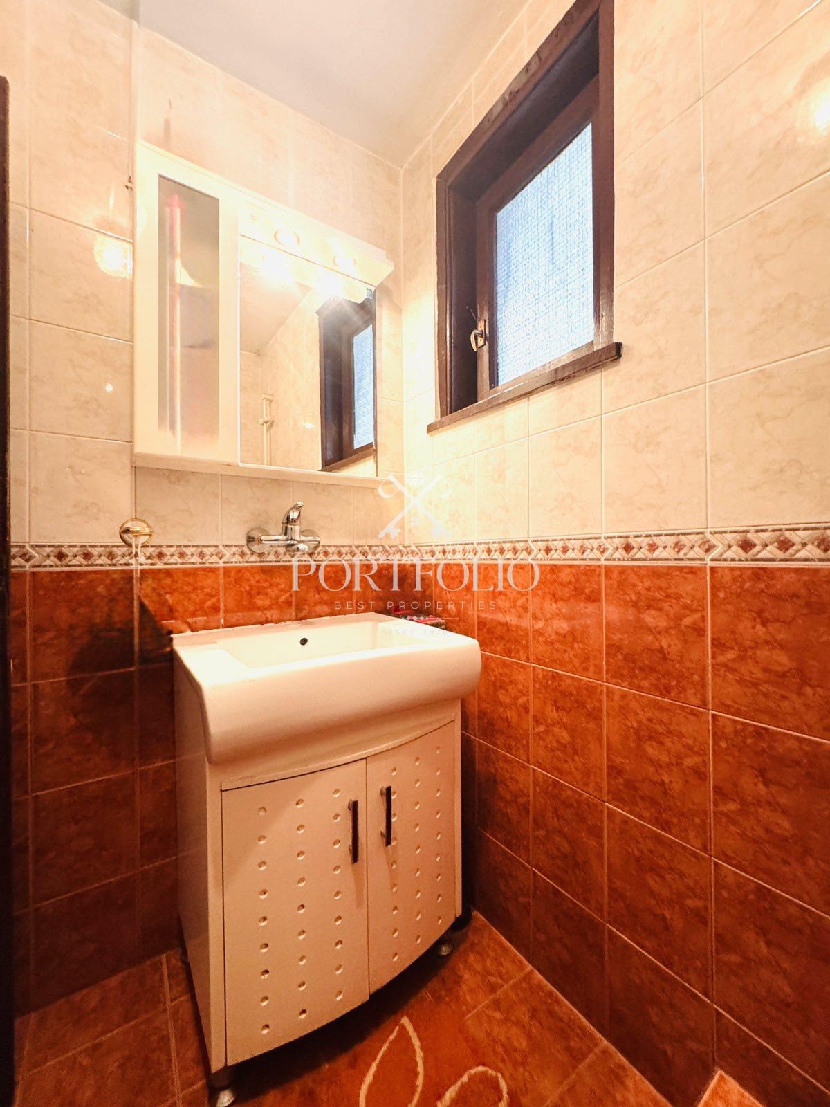 Продава МНОГОСТАЕН, гр. Бургас, Център, снимка 12 - Апартаменти - 56295641