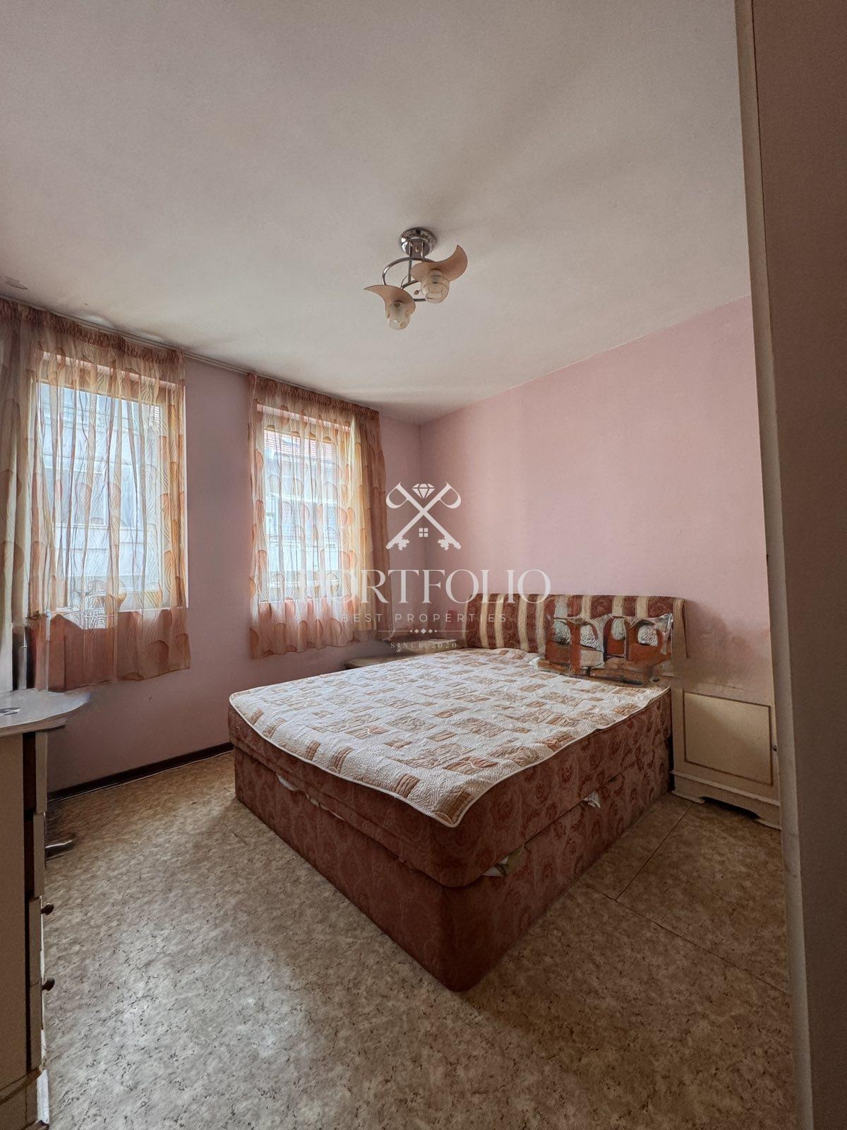 Продава МНОГОСТАЕН, гр. Бургас, Център, снимка 7 - Апартаменти - 56295641