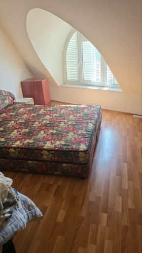 2 Schlafzimmer Zentar, Ruse 3