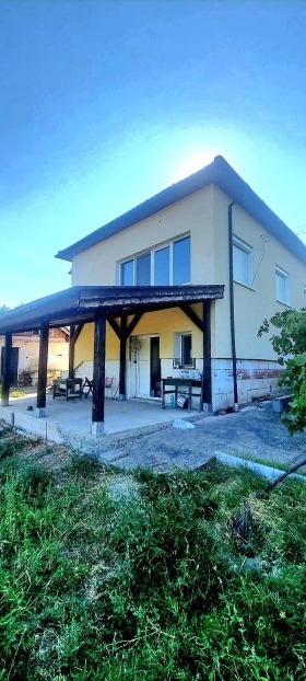 Продава  Къща, с. Цар Симеоново