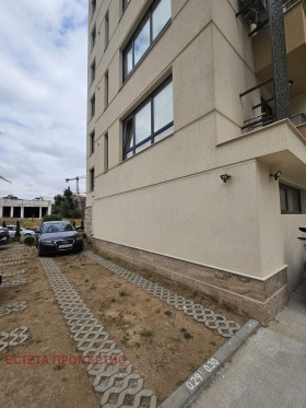 Parkeringsplads Ovcha kupel, Sofia