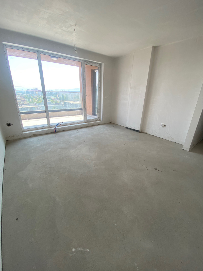 À venda  2 quartos Sofia , Liulin 2 , 122 m² | 89732024