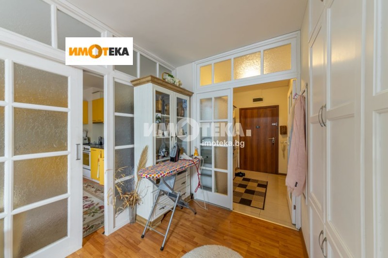 Продава  3-стаен град Варна , к.к. Св.Св. Константин и Елена , 101 кв.м | 27377924 - изображение [4]