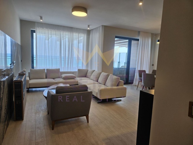 Eladó  2 hálószobás Varna , k.k. Slancsev den , 150 négyzetméter | 39453925 - kép [2]