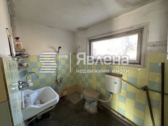 Продава КЪЩА, с. Караджово, област Пловдив, снимка 6 - Къщи - 48806030