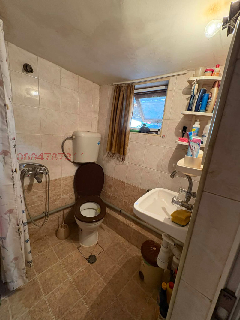 Продава КЪЩА, гр. Силистра, Запад, снимка 2 - Къщи - 53071828