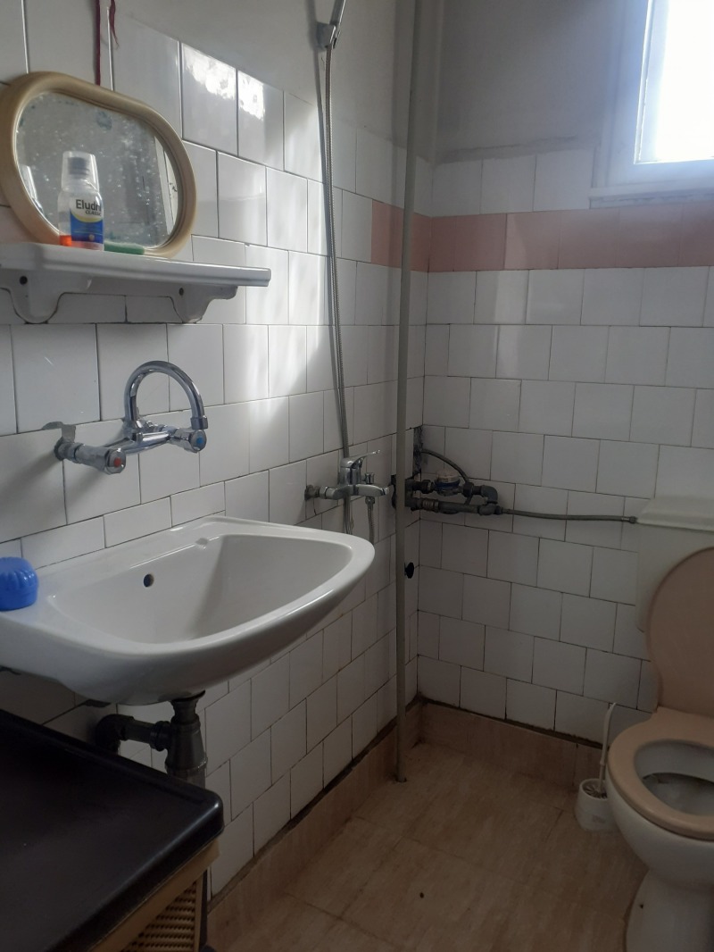 Продаја  2 спаваће собе Софија , Левски , 130 м2 | 35700785 - слика [10]