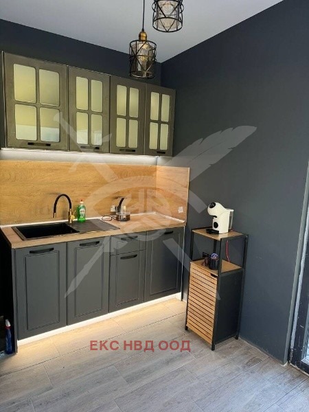 Продава  Склад област Пловдив , гр. Стамболийски , 1200 кв.м | 65583177