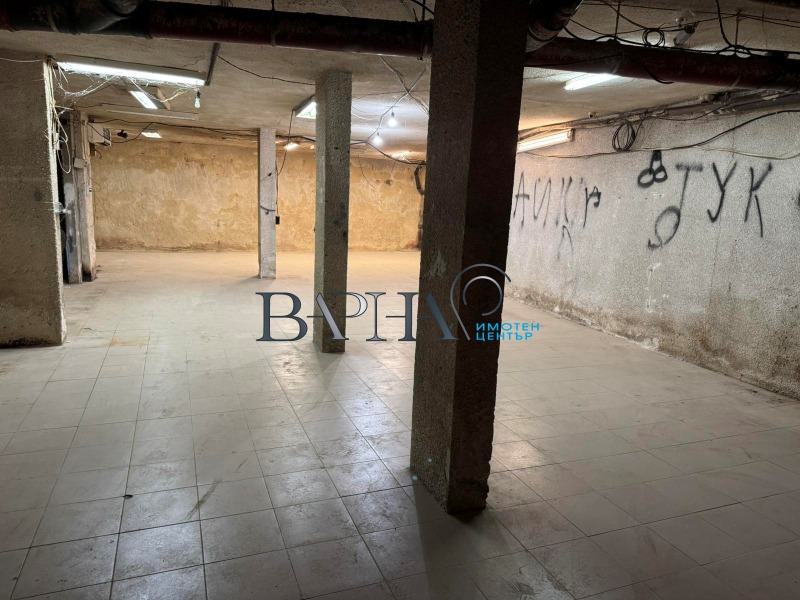 Продава ГАРАЖ, ПАРКОМЯСТО, гр. Варна, Левски 1, снимка 5 - Гаражи и паркоместа - 53245086