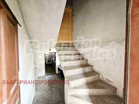 σπίτι Προδανοβτση, περιοχή Σόφια 16