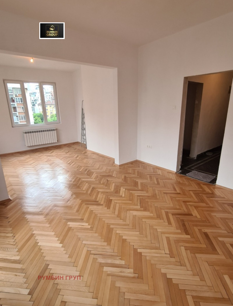 Продава  4-стаен, град София, Център •  234 990 EUR • ID 91194386 — holmes.bg - [1] 