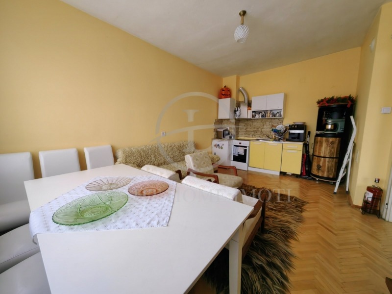 In vendita  3+ camere da letto Plovdiv , Tsentar , 120 mq | 42729964 - Immagine [2]