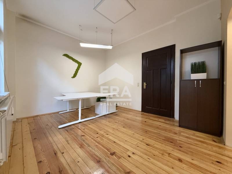 En venta  Oficina Sofia , Doktorski pametnik , 126 metros cuadrados | 50535979 - imagen [3]