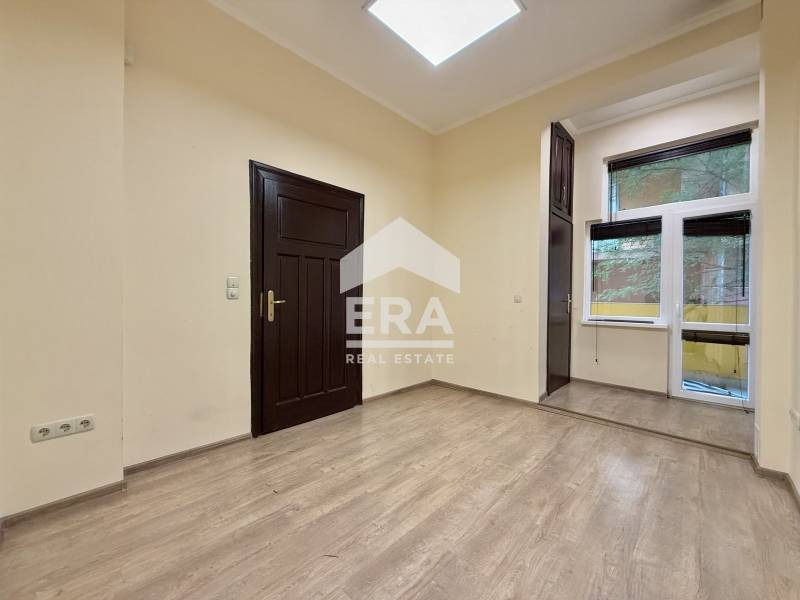 En venta  Oficina Sofia , Doktorski pametnik , 126 metros cuadrados | 50535979 - imagen [8]