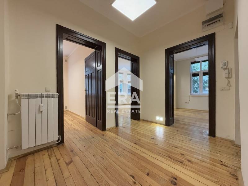 En venta  Oficina Sofia , Doktorski pametnik , 126 metros cuadrados | 50535979 - imagen [4]