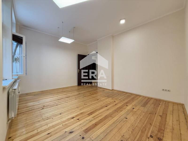 En venta  Oficina Sofia , Doktorski pametnik , 126 metros cuadrados | 50535979 - imagen [6]
