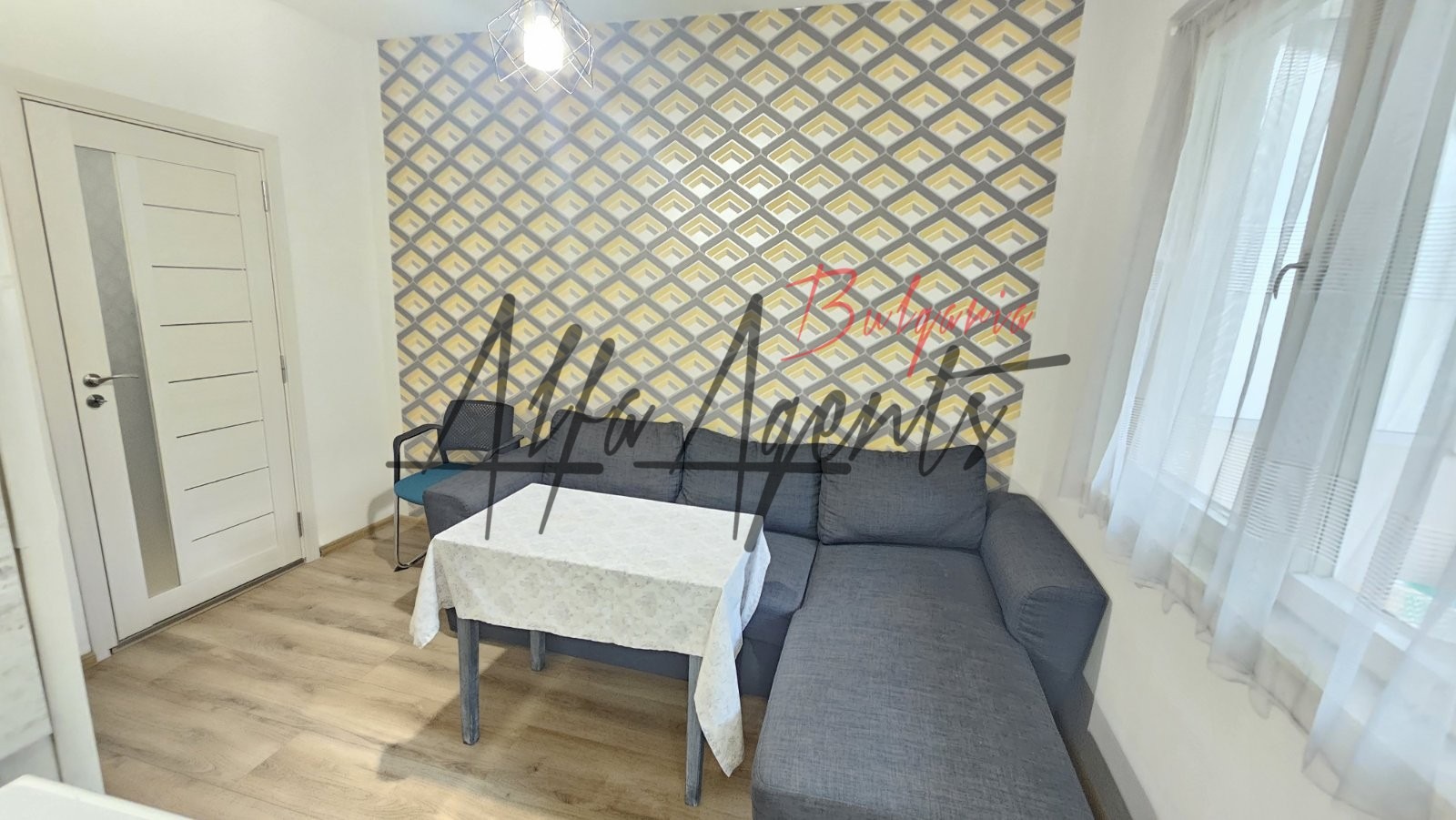 Продава 3-СТАЕН, гр. Варна, Лятно кино Тракия, снимка 3 - Апартаменти - 55790532