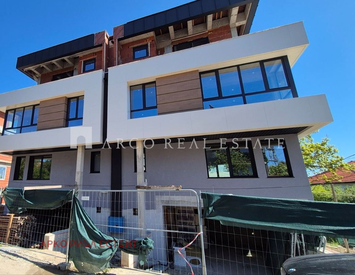 Продава КЪЩА, гр. София, Горна баня, снимка 11 - Къщи - 54407381