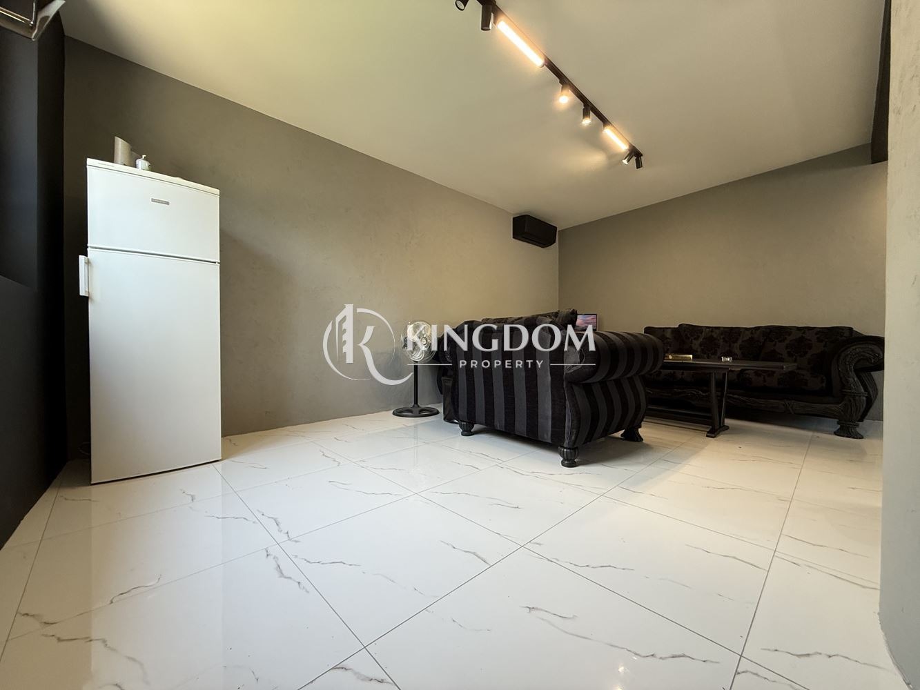 Продава КЪЩА, гр. София, Център, снимка 6 - Къщи - 56001749