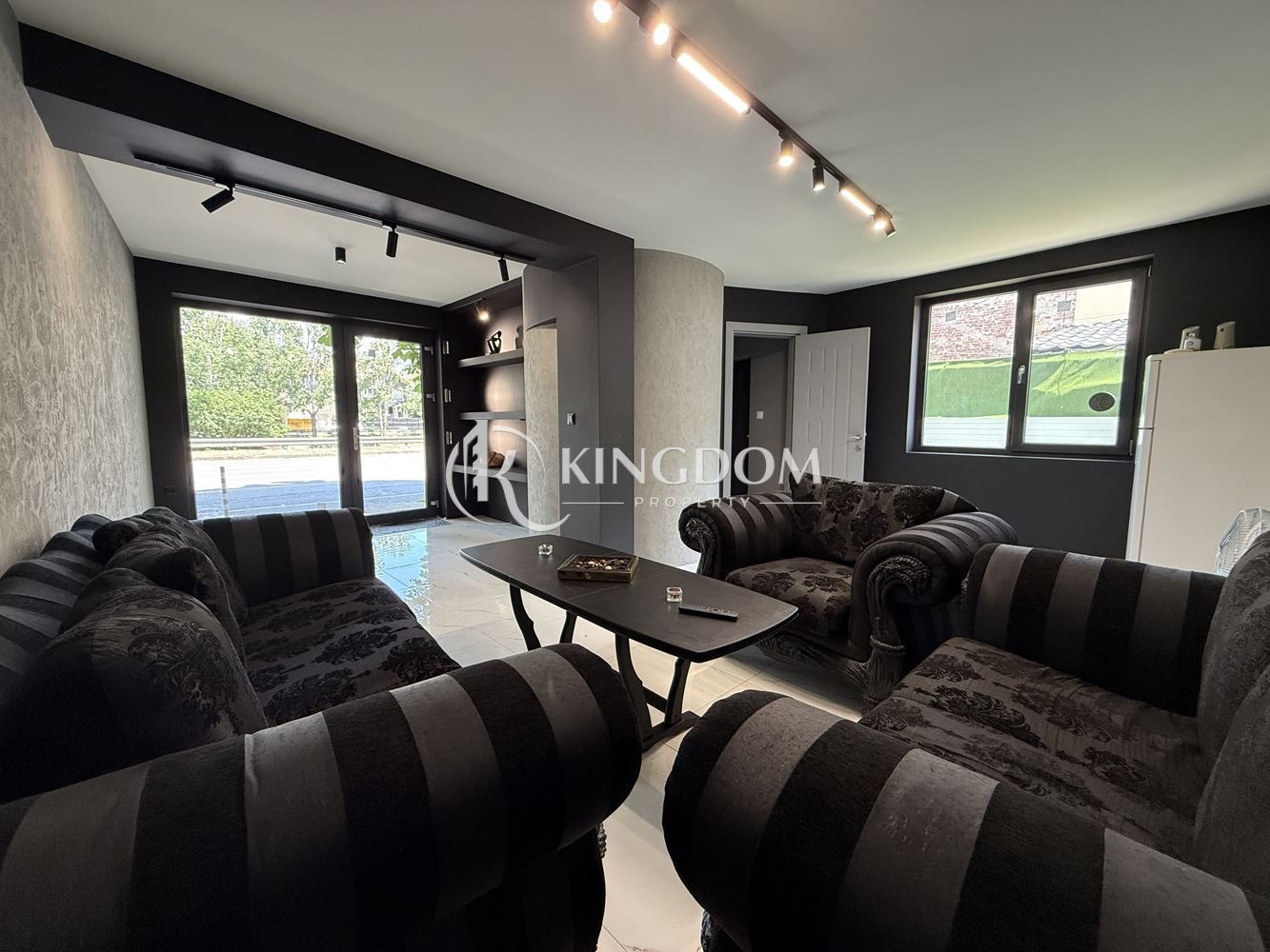 Продава КЪЩА, гр. София, Център, снимка 4 - Къщи - 56001749
